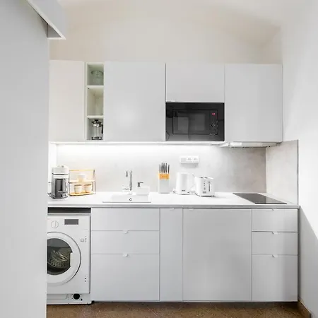George Apartment