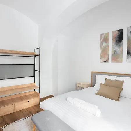 George Apartment Prag