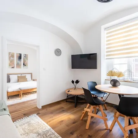 George Apartment *
