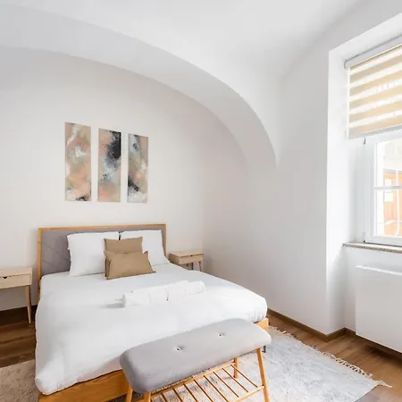George Apartamento Praga